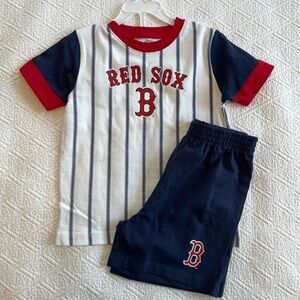 New without tags. Boston Red Sox Toddler boys outfit, size 4T